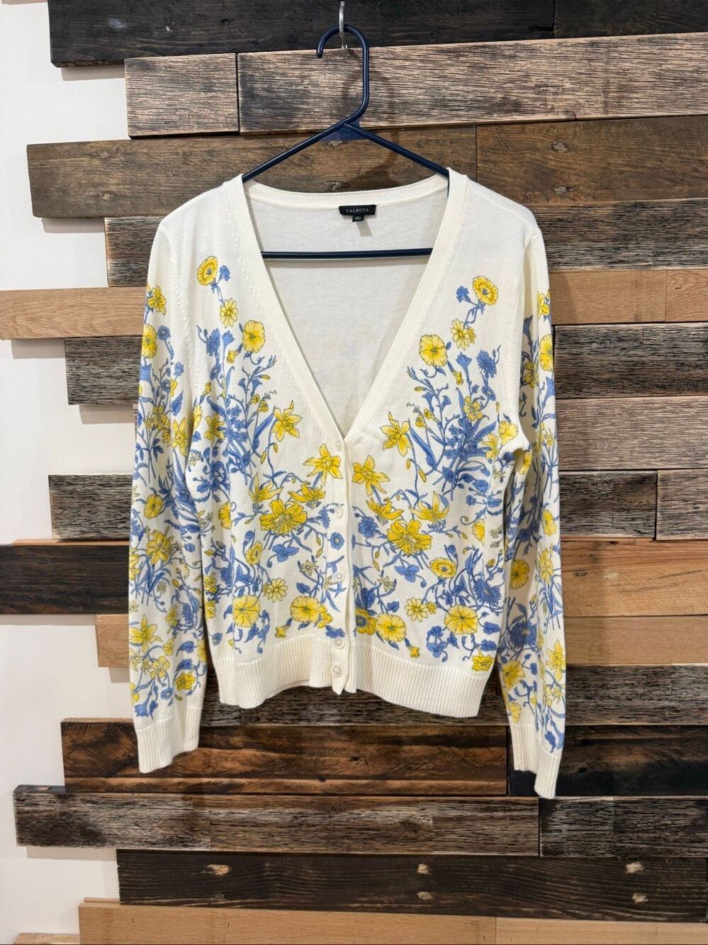 Talbots cardigan sz M